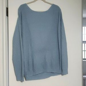 Lowback sweater